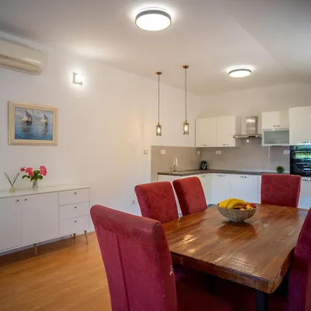 Fortuna Pensionat 4*